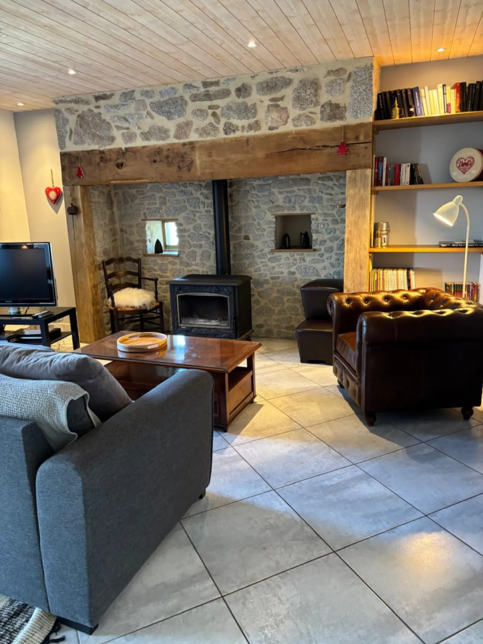 Soggiorno luminoso con vista panoramica